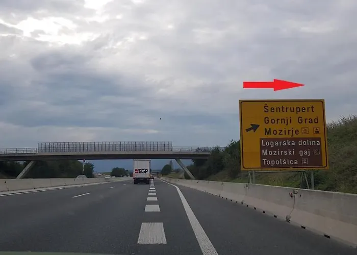 - Celje شقة Braslovce