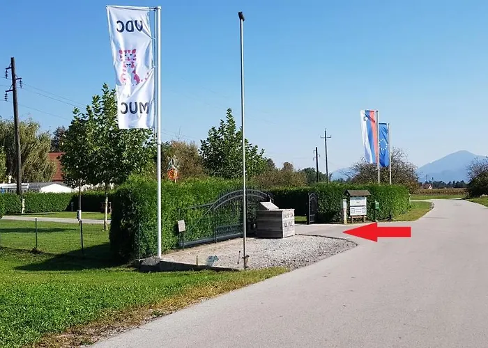 شقة - Celje Braslovce